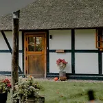 Nyaraló Romantic Nights Under The Thatched Roof *