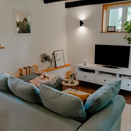 Holiday home Romantic Nights Under The Thatched Roof *