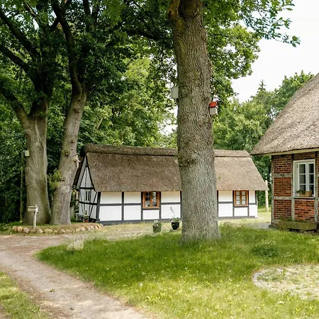 Romantic Nights Under The Thatched Roof Holiday home
