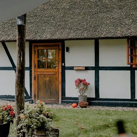 Prázdninový dům Romantic Nights Under The Thatched Roof *