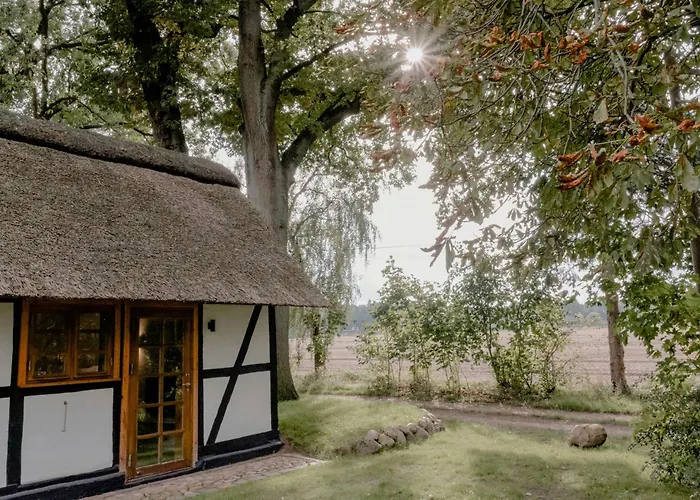 Romantic Nights Under The Thatched Roof Casa de Férias *